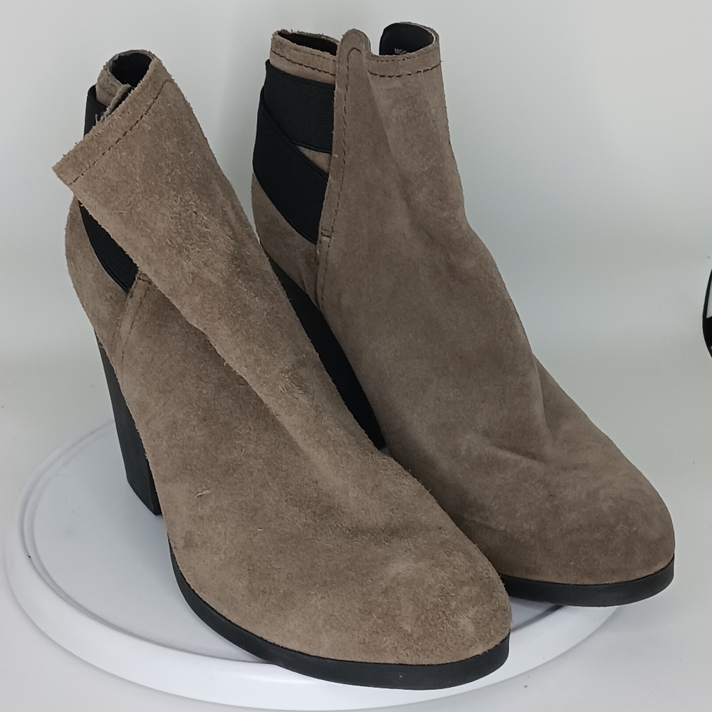 Kenneth Cole Reaction